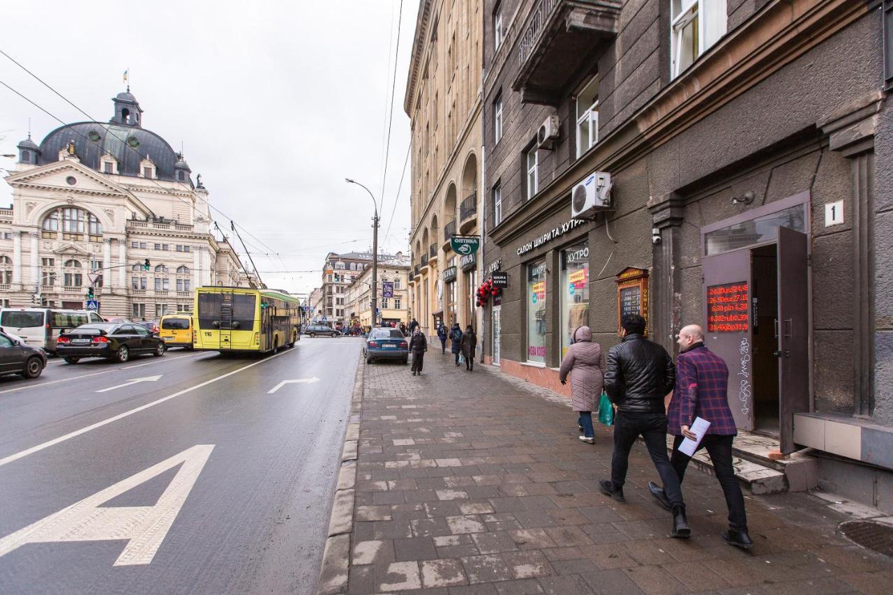 Апартаменти Біля Оперного Центр Краща Локація 2 Кімнати Lviv Exteriör bild
